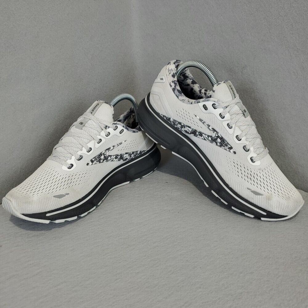 Brooks Ghost 15 Womens 8.5 B Shoe White Camo Sneaker Running Walking 1203801B149